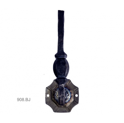 Uchytenie madla 180x95mm, na štvorhran 12x12mm, odsadenie 92mm