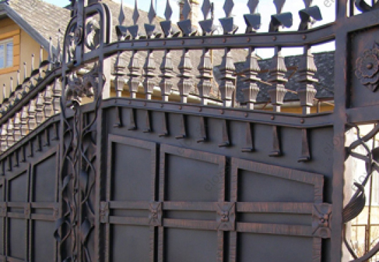 Kované brány